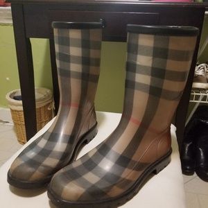 Burberry Rainboots